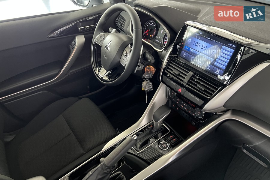 Mitsubishi Eclipse Cross - фото 19