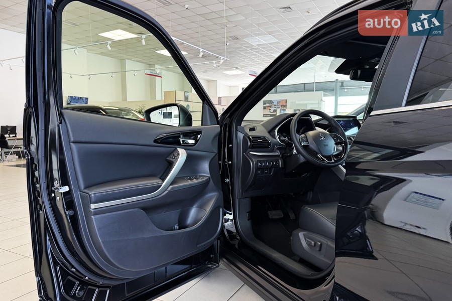 Mitsubishi Eclipse Cross - фото 10