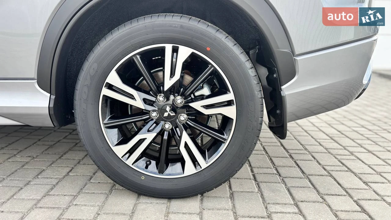 Mitsubishi-10