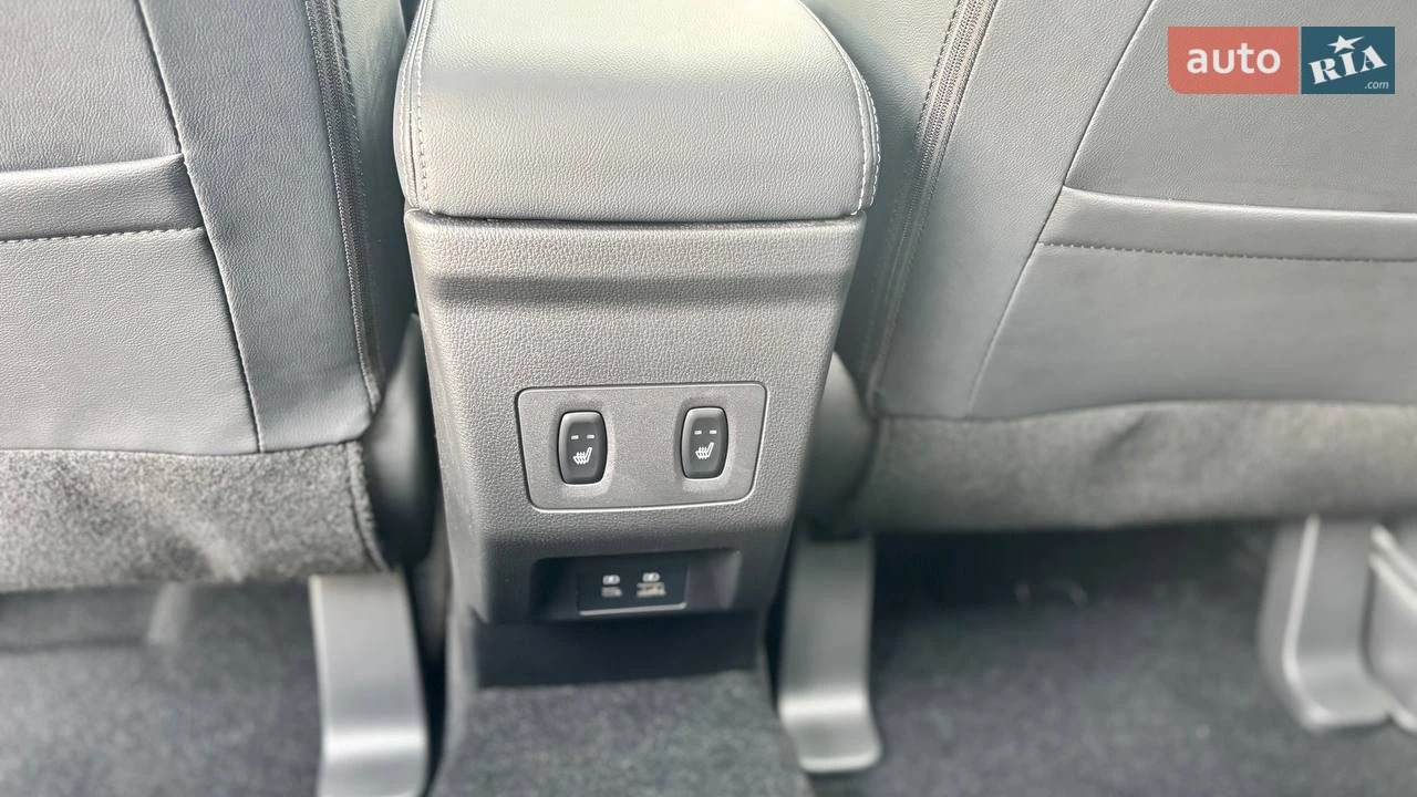 Mitsubishi-0