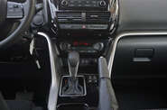 Mitsubishi Eclipse Cross Invite