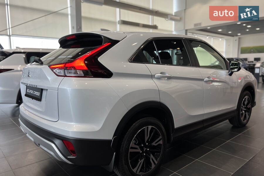 Mitsubishi Eclipse Cross - фото 8