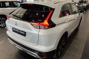 Mitsubishi Eclipse Cross - фото 10
