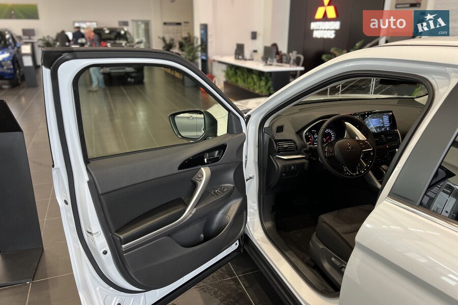 Mitsubishi Eclipse Cross - фото 20