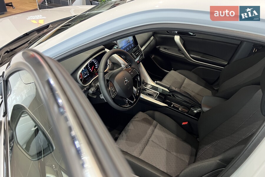 Mitsubishi Eclipse Cross - фото 23