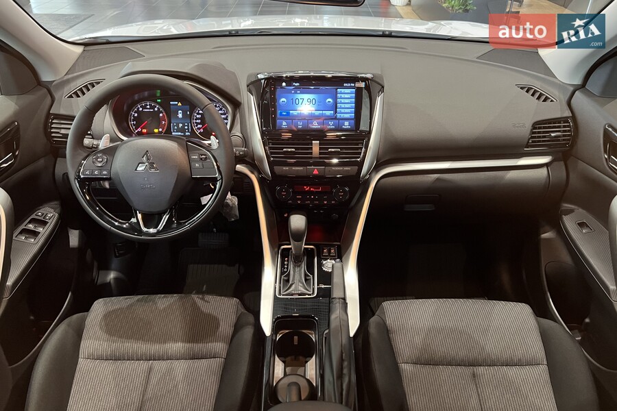 Mitsubishi Eclipse Cross - фото 28