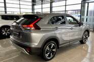 Mitsubishi Eclipse Cross Invite