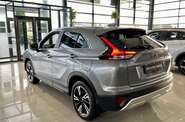 Mitsubishi Eclipse Cross Invite