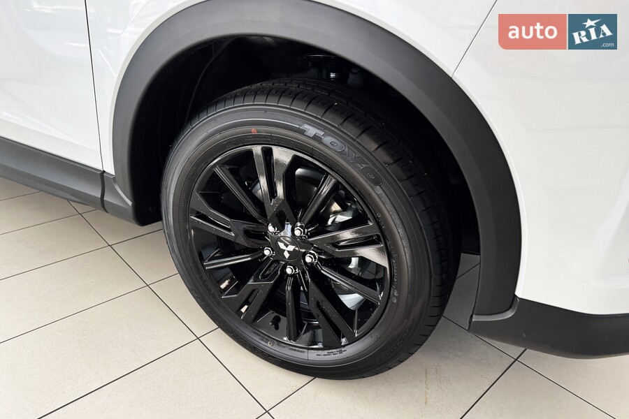 Mitsubishi Eclipse Cross - фото 6