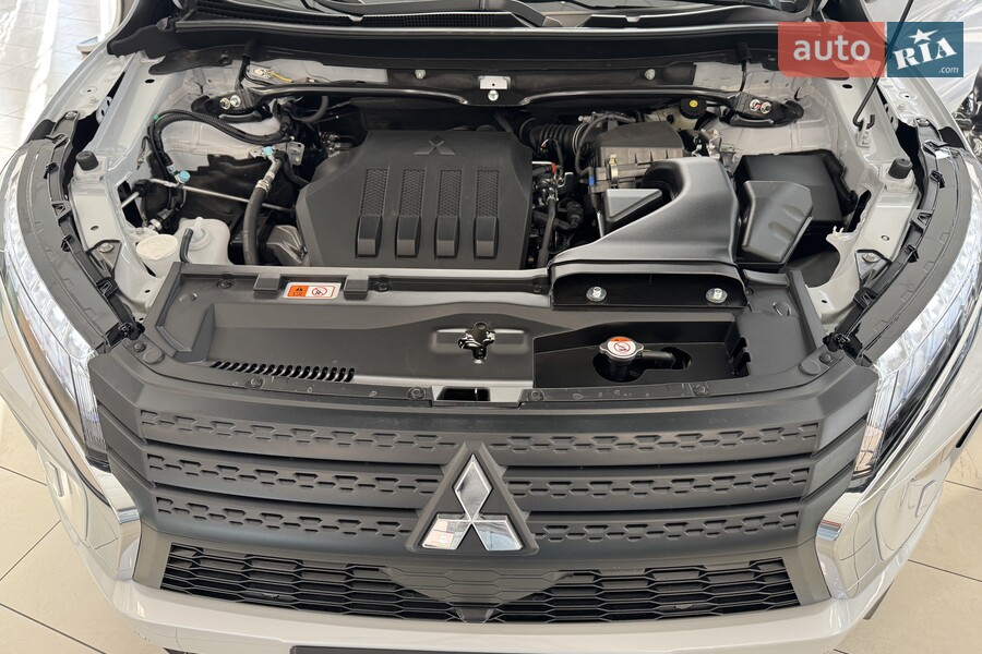 Mitsubishi Eclipse Cross - фото 21