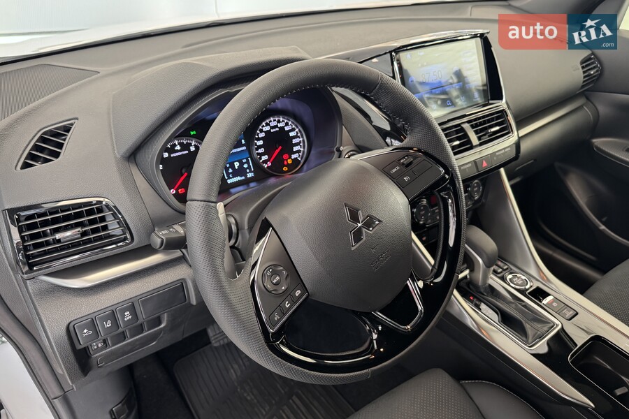 Mitsubishi Eclipse Cross - фото 13