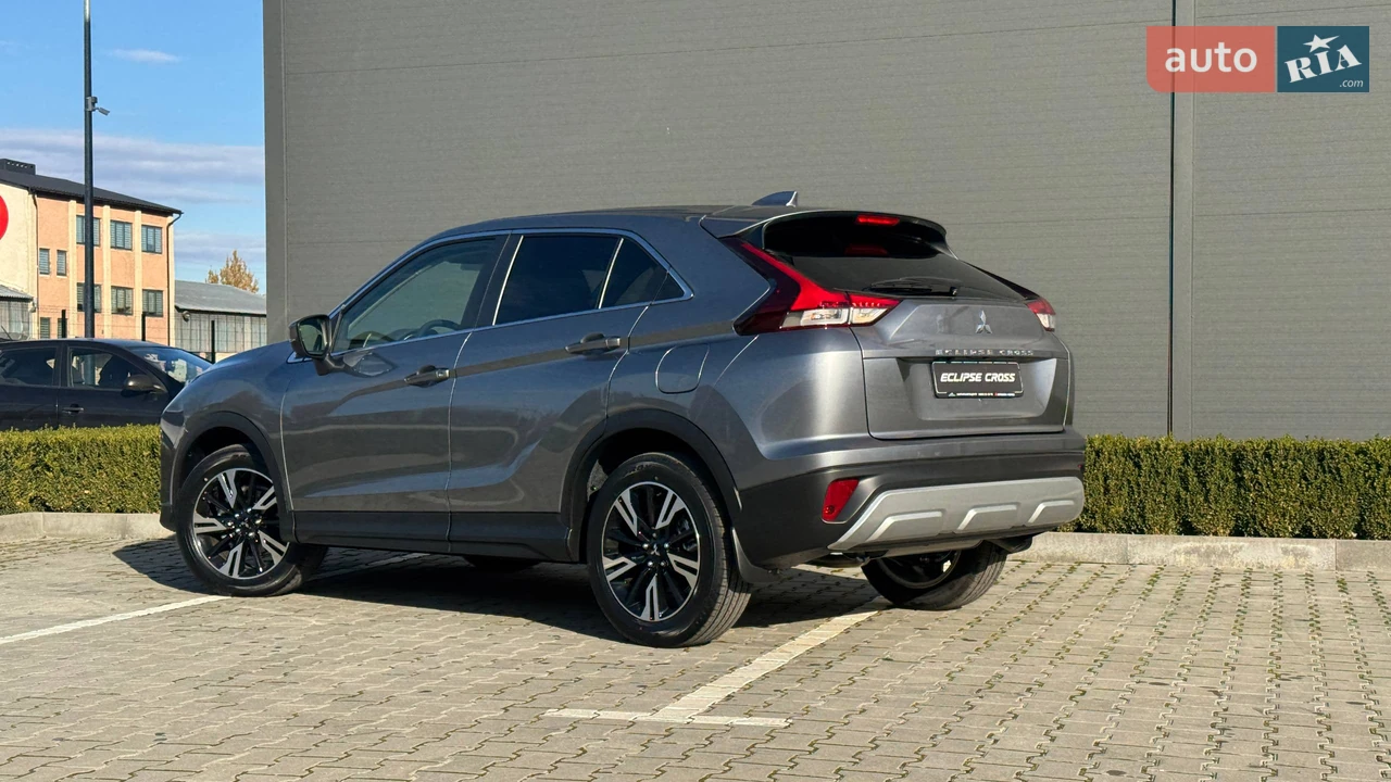 Mitsubishi-17