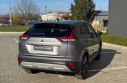 Mitsubishi Eclipse Cross Invite