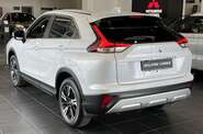 Mitsubishi Eclipse Cross Invite