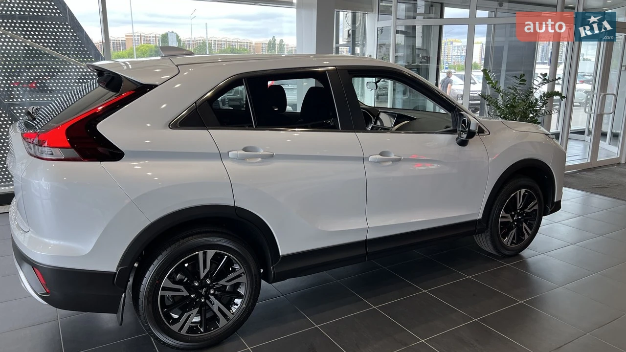 Mitsubishi-4