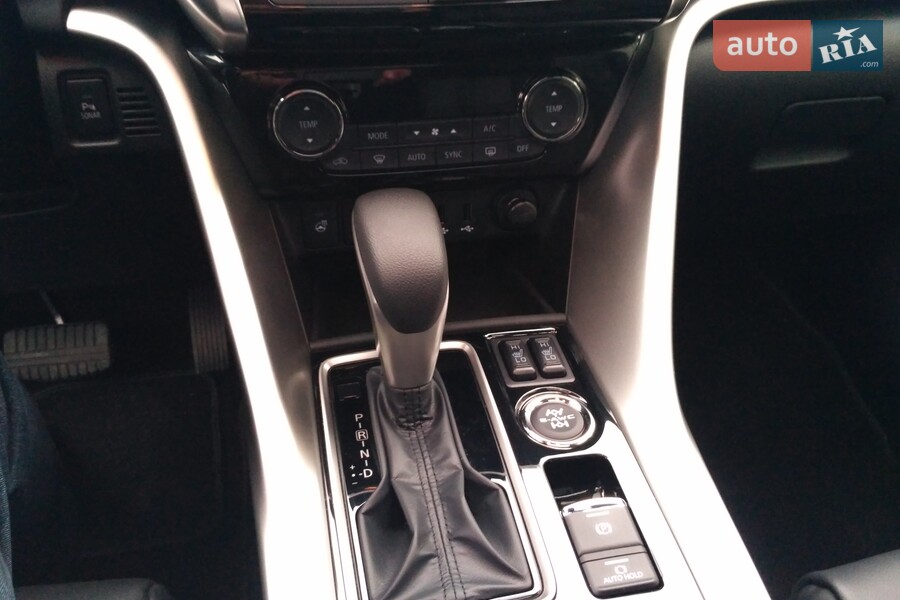 Mitsubishi Eclipse Cross - фото 22