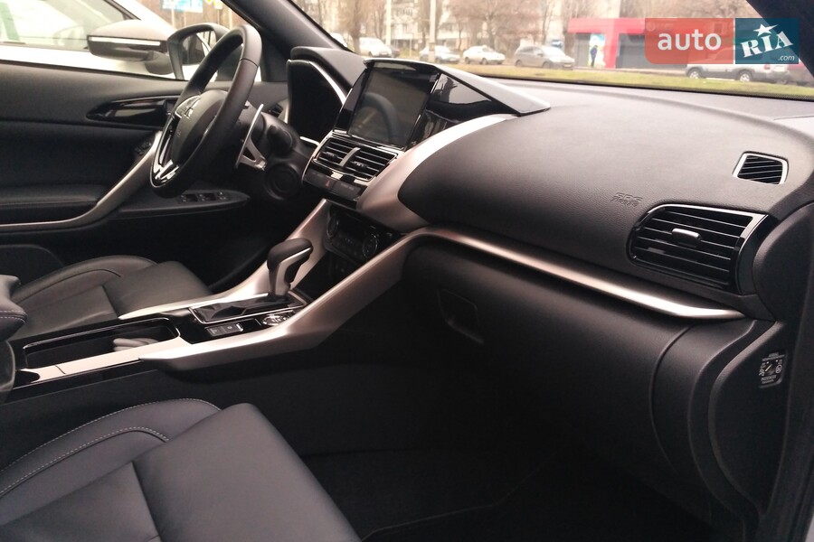 Mitsubishi Eclipse Cross - фото 26