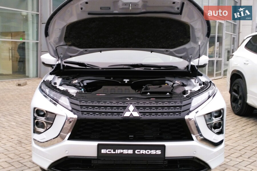 Mitsubishi Eclipse Cross - фото 32