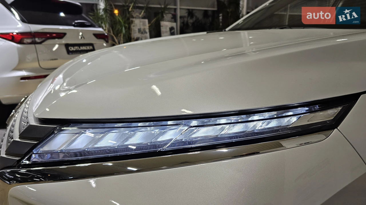 Mitsubishi-8