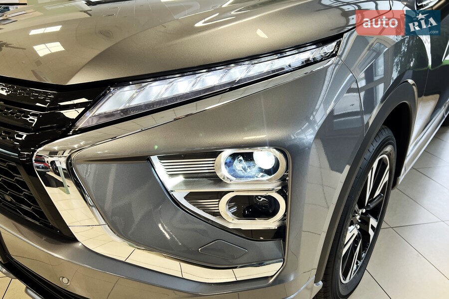 Mitsubishi Eclipse Cross - фото 10