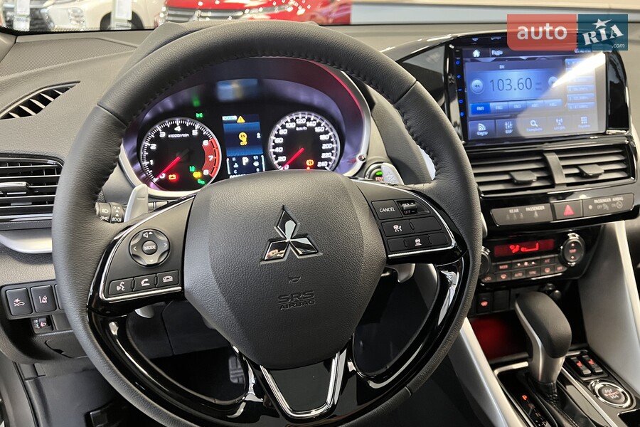 Mitsubishi Eclipse Cross - фото 16