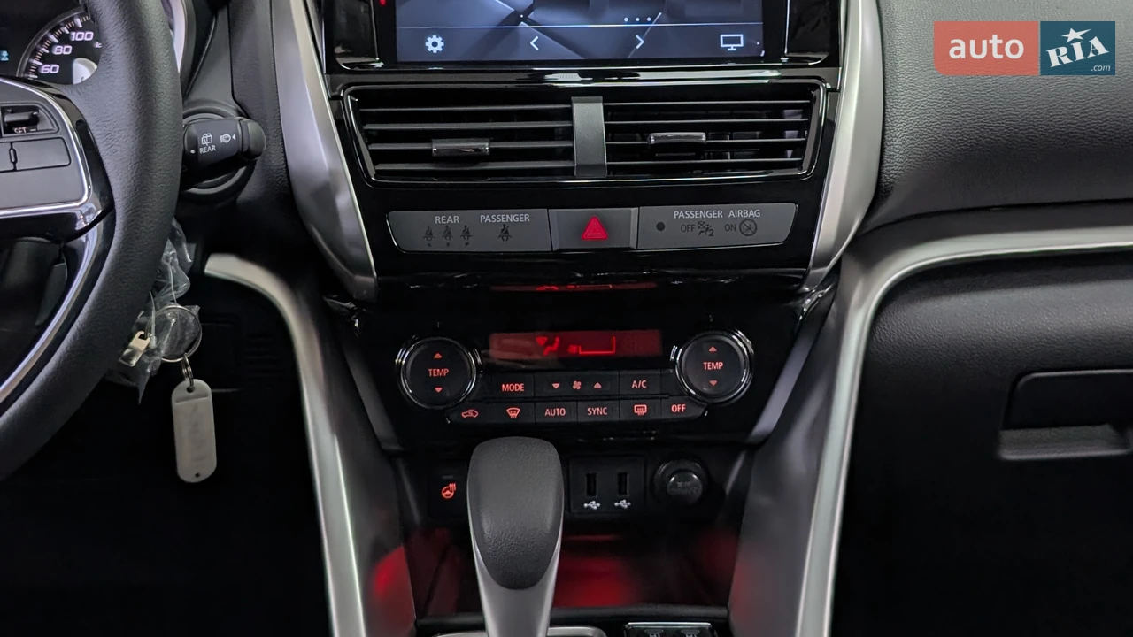 Mitsubishi-13
