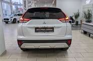 Mitsubishi Eclipse Cross Invite