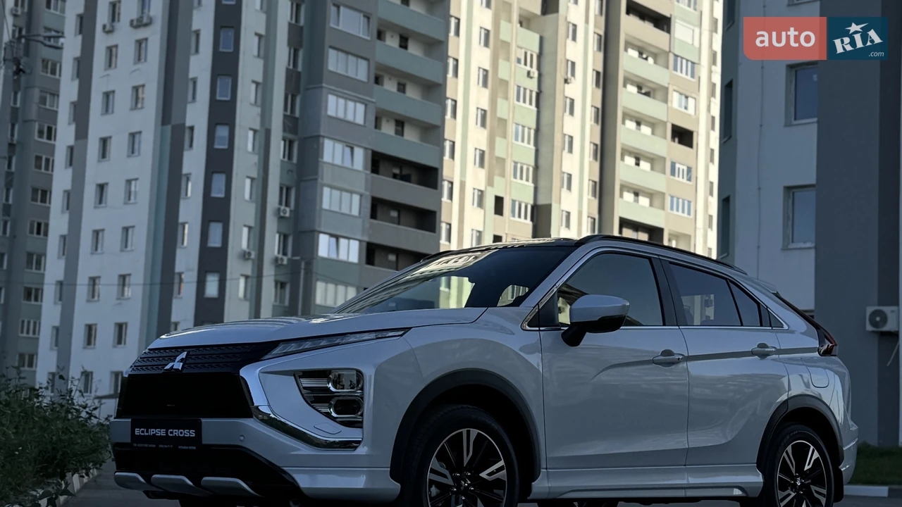 Mitsubishi-12