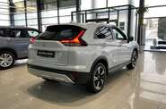 Mitsubishi Eclipse Cross Invite