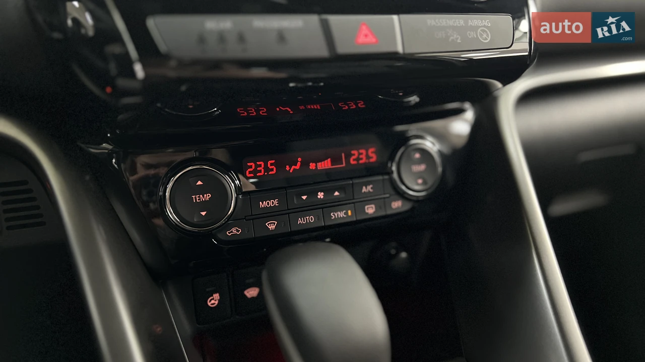 Mitsubishi-13