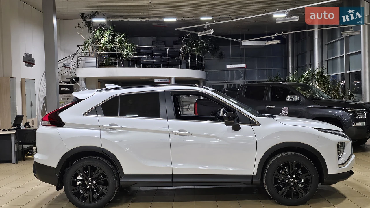 Mitsubishi-4
