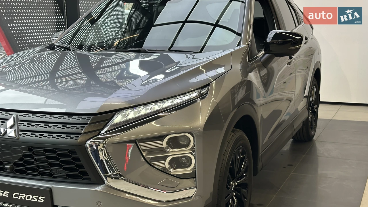 Mitsubishi-17