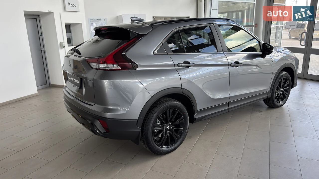 Mitsubishi-16