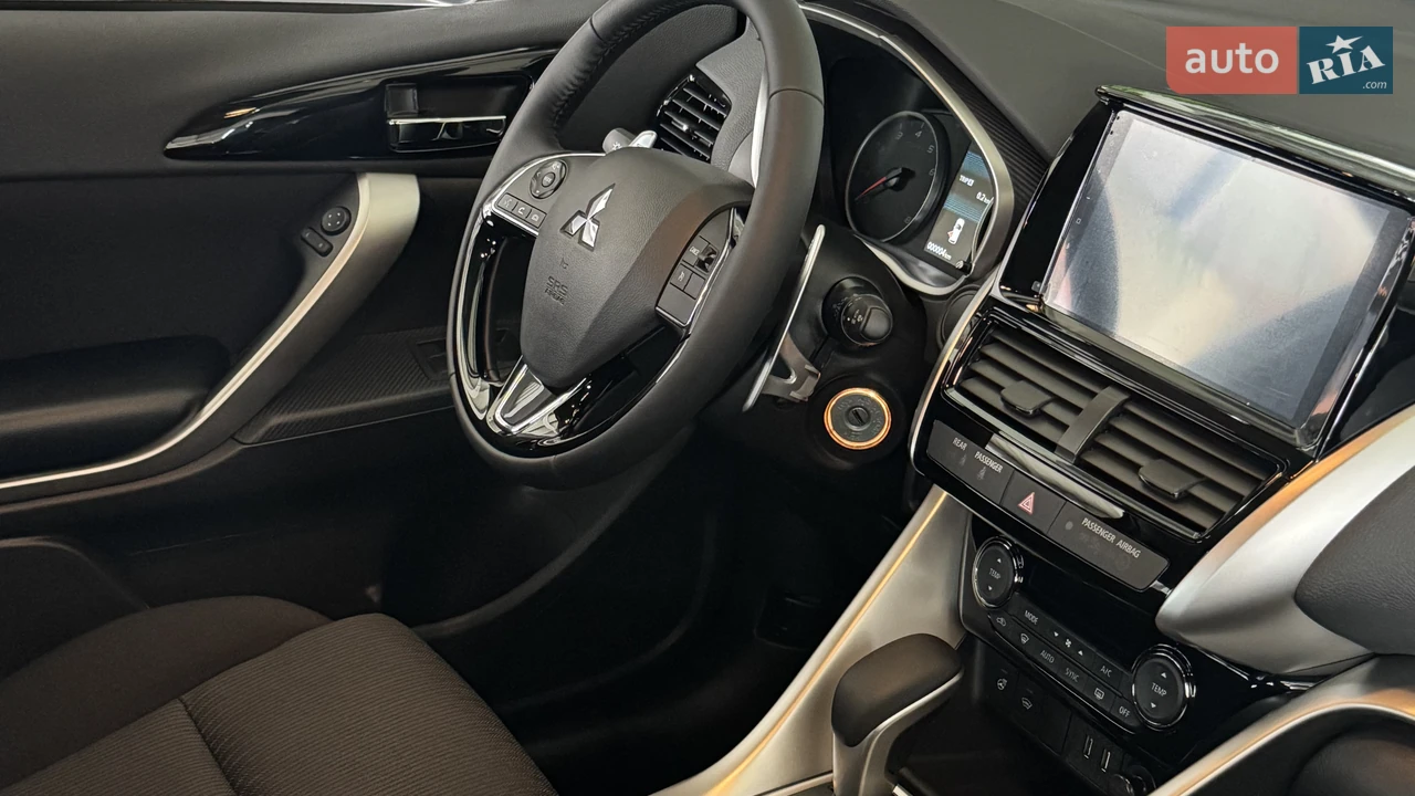 Mitsubishi-24