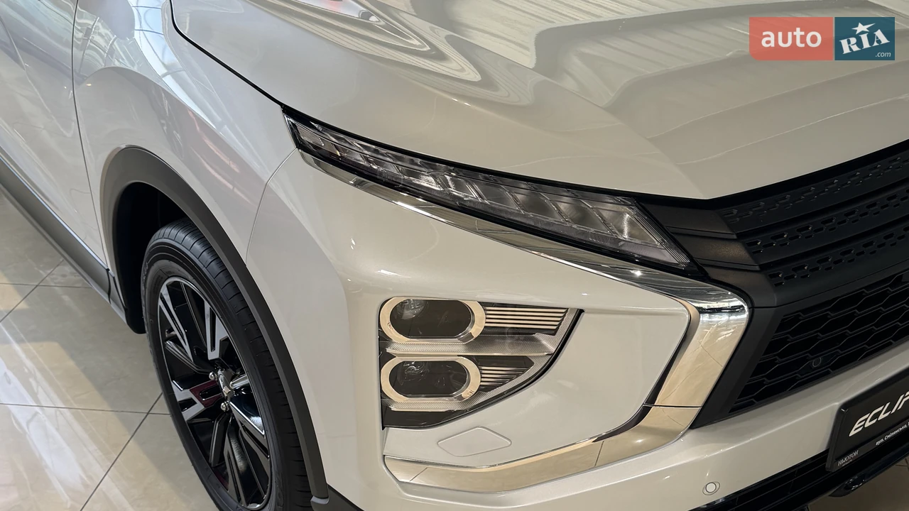 Mitsubishi-8