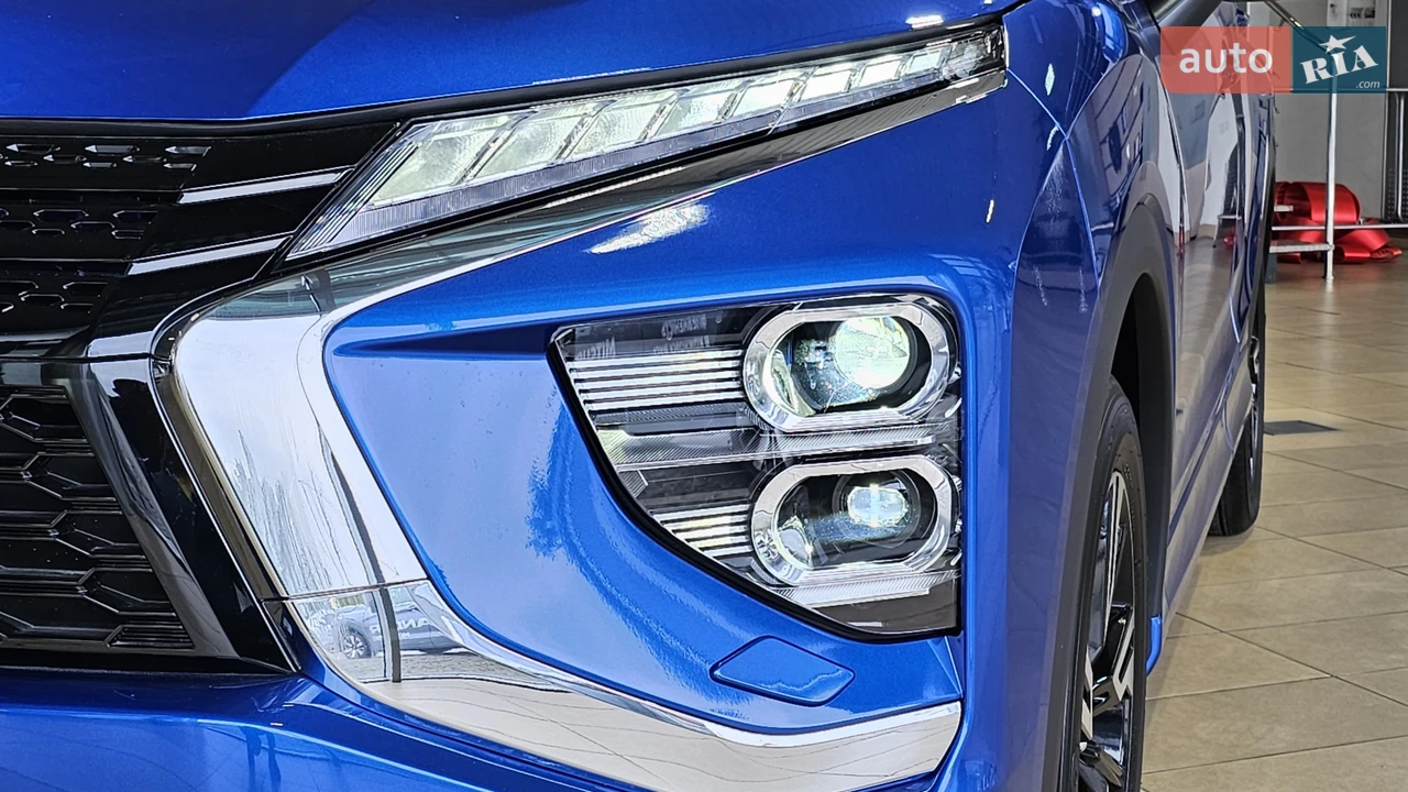 Mitsubishi-11