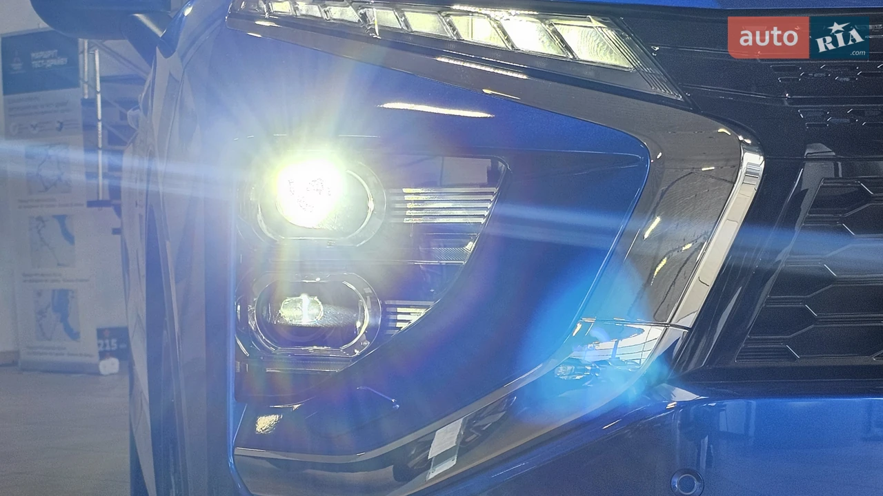 Mitsubishi-13
