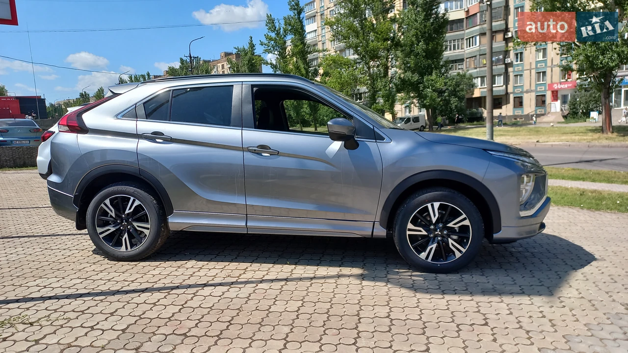 Mitsubishi-7