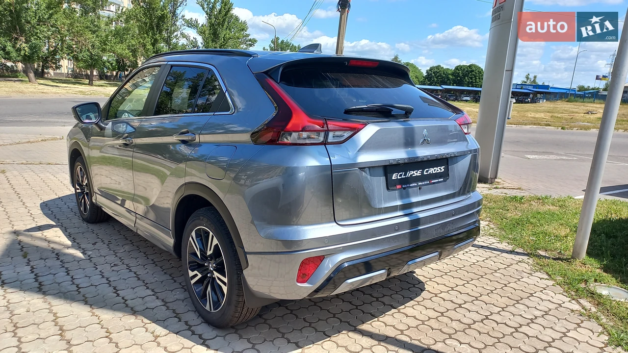 Mitsubishi-8