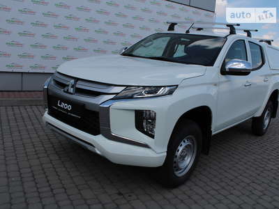 Mitsubishi L 200 Invite 2.4 DI-D MT (181 к.с.) 4WD 2024