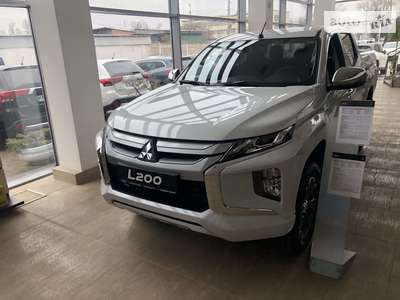 Mitsubishi L 200 Intense 2.4 DI-D MT (154 к.с.) 4WD 2023