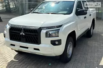 Mitsubishi L 200 Invite 2.4 DI-D MT (204 к.с.) 4WD - фото 1