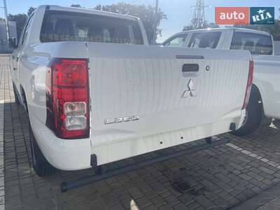 Новый Mitsubishi L 200 2025 - фото 5
