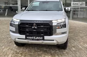 Mitsubishi L 200 Ultimate 2.4 DI-D AT (204 к.с.) 4WD - фото 1
