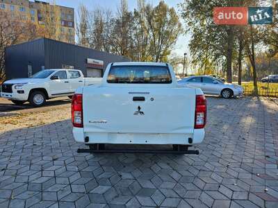 Новый Mitsubishi L 200 2025 - фото 5