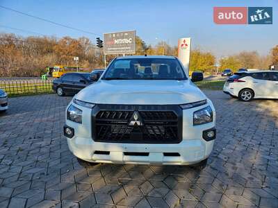 Новый Mitsubishi L 200 2025 - фото 4