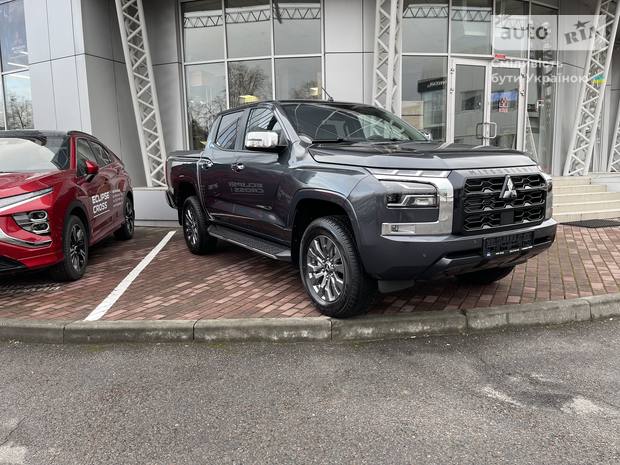Mitsubishi L 200 2025