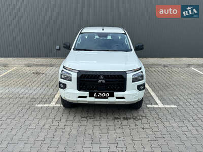 Новый Mitsubishi L 200 2025 - фото 4