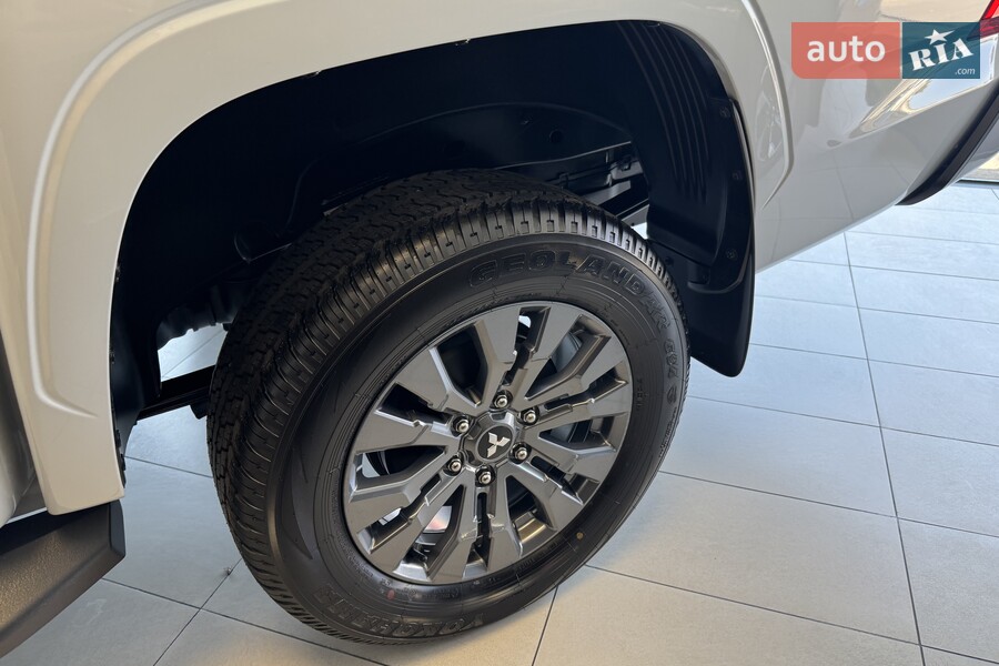 Mitsubishi L 200 - фото 8