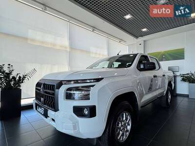 Новий Mitsubishi L 200 2025 - фото 2